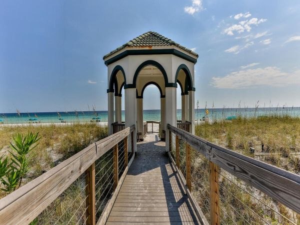 Destin Exquisite Four Bedroom Vacation Home