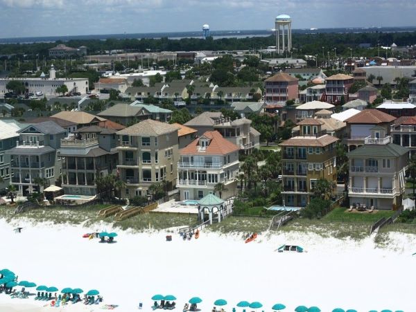 Destin Exquisite Four Bedroom Vacation Home