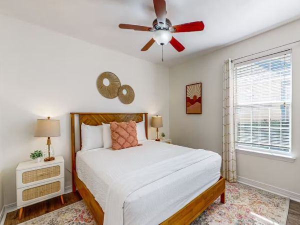 Pensacola Charming Four Bedroom Vacation Home