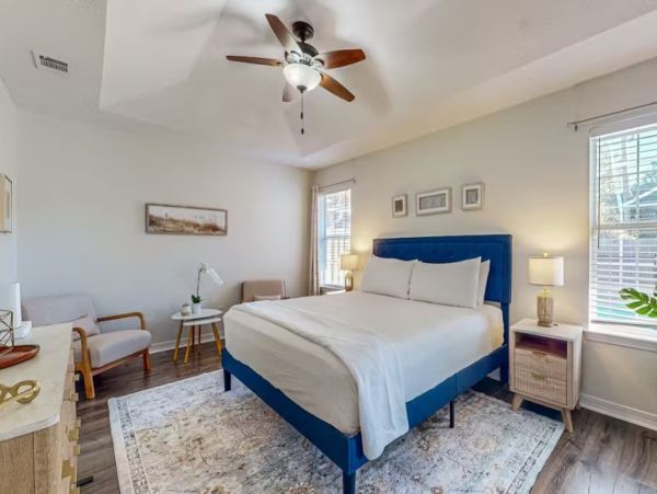 Pensacola Charming Four Bedroom Vacation Home