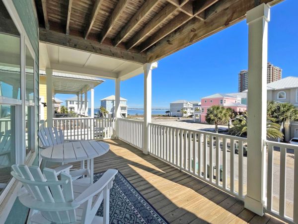 Four Bedroom Rental Just Steps from Emerald Green Waters
