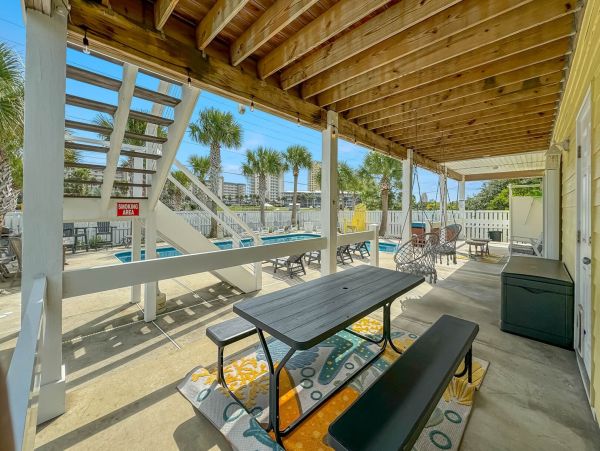 Magnificent Five Bedroom Vacation Home in Perdido Key