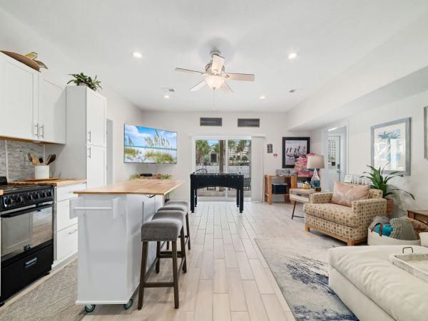Magnificent Five Bedroom Vacation Home in Perdido Key