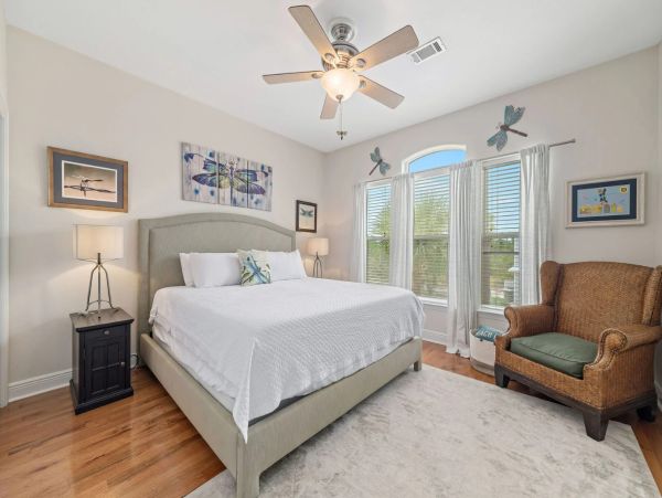 Magnificent Five Bedroom Vacation Home in Perdido Key