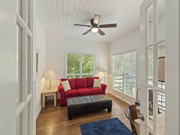 Isle of Palms Five Bedroom Vacation Home Just a Few Steps from the Beach