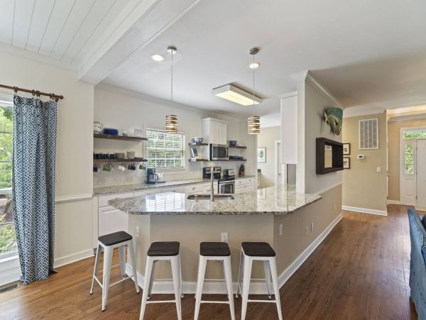 Isle of Palms Five Bedroom Vacation Home Just a Few Steps from the Beach