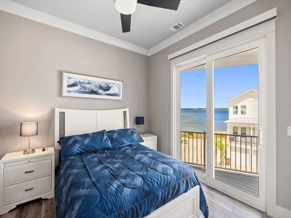 Navarre Beach Four Bedroom Vacation Home with Panoramic Water Views