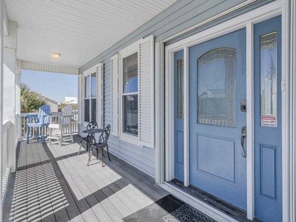 Navarre Beach Retreat Four Bedroom Stunning Rental!