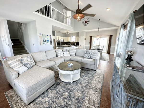 Navarre Beach Retreat Four Bedroom Stunning Rental!