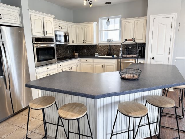 Navarre Beach Retreat Four Bedroom Stunning Rental!