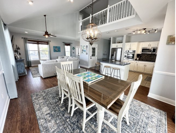 Navarre Beach Retreat Four Bedroom Stunning Rental!