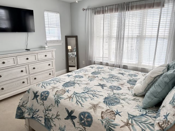 Navarre Beach Retreat Four Bedroom Stunning Rental!
