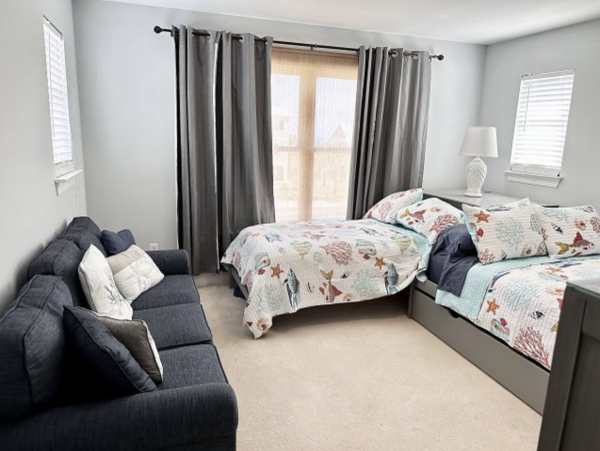 Navarre Beach Retreat Four Bedroom Stunning Rental!