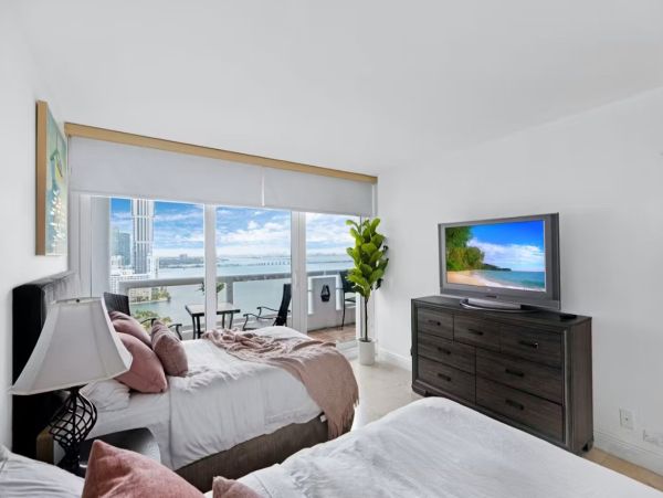 Miami Modern Two Bedroom Vacation Rental