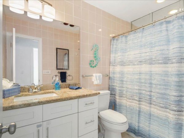 Lovely Golf Course View Three Bedroom Vacation Rental in Marco Island