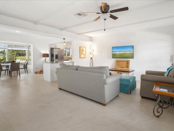 Lovely Golf Course View Three Bedroom Vacation Rental in Marco Island