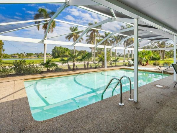 Lovely Golf Course View Three Bedroom Vacation Rental in Marco Island