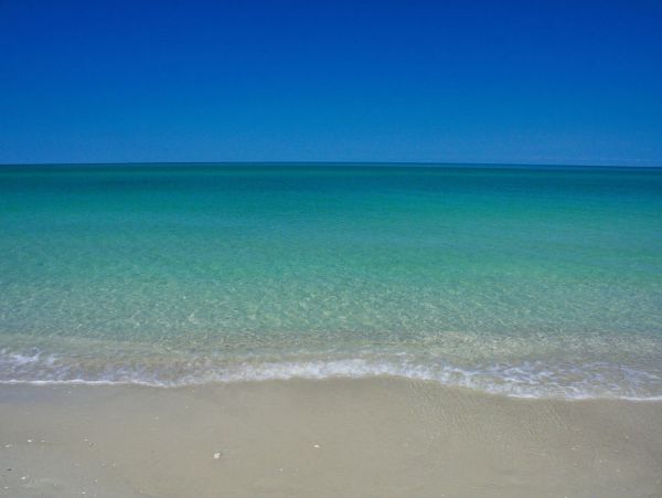 Naples Elegant Three Bedroom Rental Condo