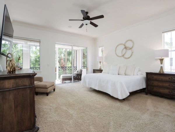 Naples Elegant Three Bedroom Rental Condo