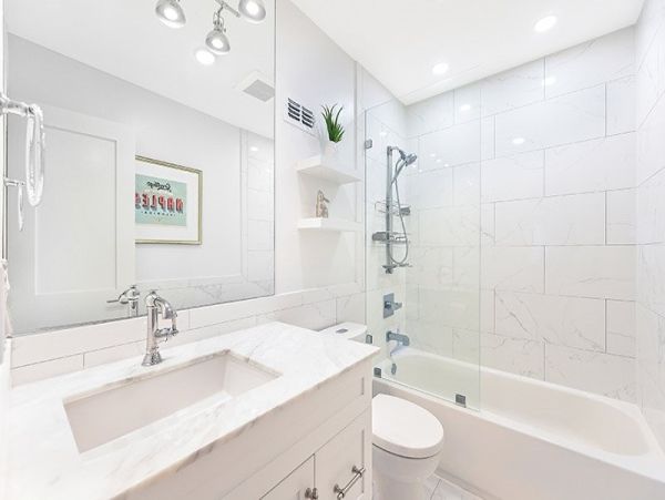 Modern Two Bedroom Vacation Condo in Naples