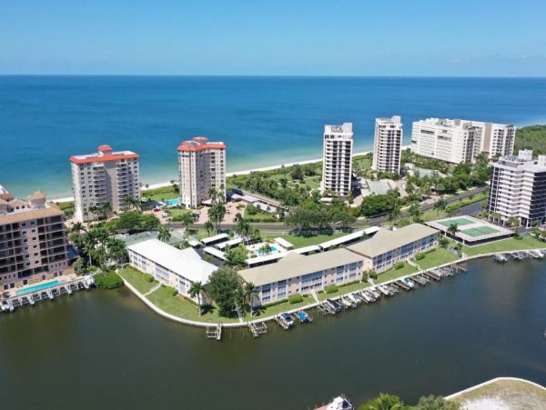 Contemporary Beach Style Naples Two Bedroom Vacation Condo