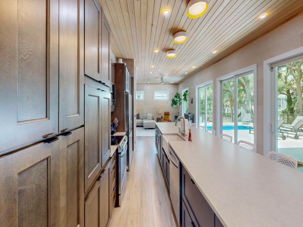Six Bedroom Near Beach Home in Isle of Plams
