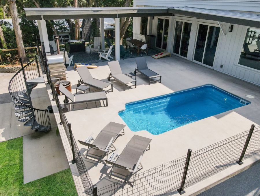Six Bedroom Near Beach Home in Isle of Plams