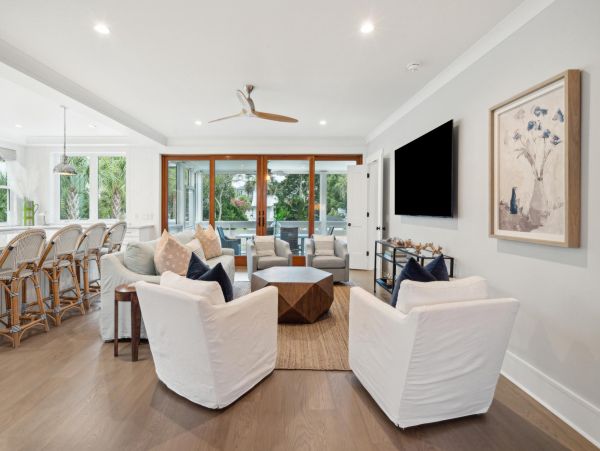 Charming Four Bedroom Vacation Home in Isle of Palms
