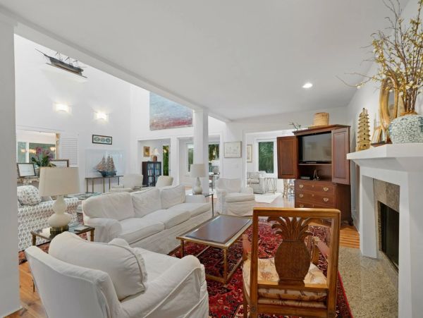 Gorgeous Five Bedroom Vacation Home in Isle of Palms