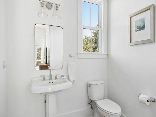 Isle of Palms Fantastic Four Bedroom Vacation Home