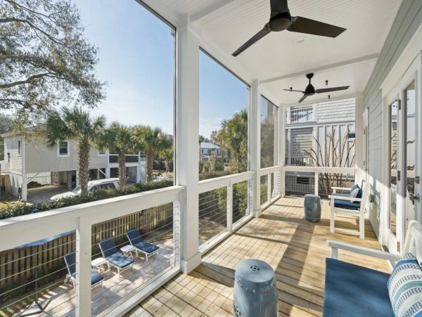 Isle of Palms Fantastic Four Bedroom Vacation Home