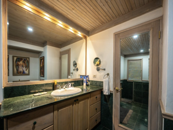 Jamaica Seven Bedroom Rental Estate with Amazing Golf Course & Ocean Views