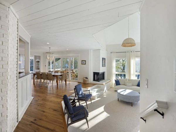Four Bedroom Home Steps from Beautiful Isle of Palms Beach