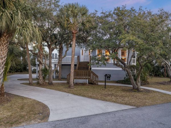 Four Bedroom Home Steps from Beautiful Isle of Palms Beach