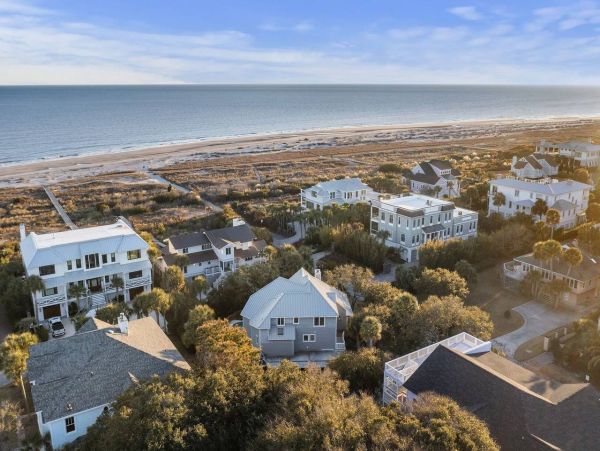 Four Bedroom Home Steps from Beautiful Isle of Palms Beach
