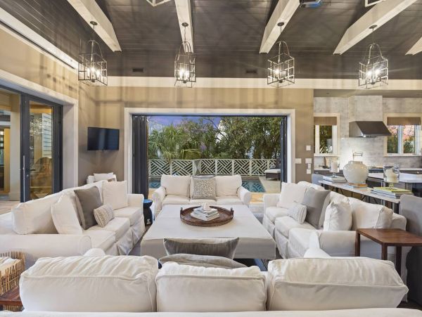 Walk to Beach Five Bedroom Rental Home in Isle of Palms