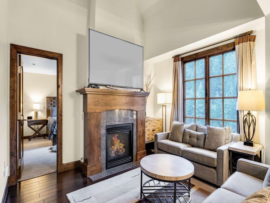 Four Bedroom Unforgettable Alpine Retreat in Avon