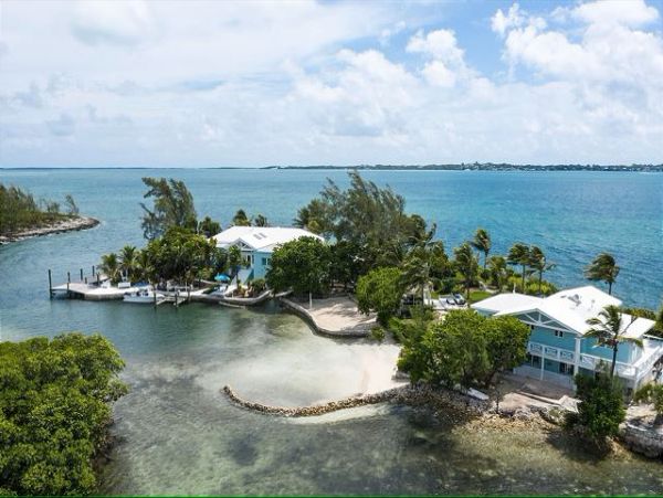 Eleuthera Private island Main House Plus Guest House