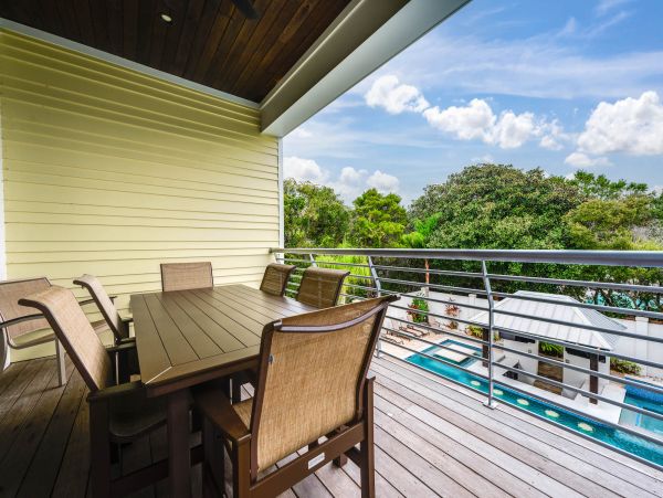 Eight Bedroom Luxury Vacation Pool Home in Destin