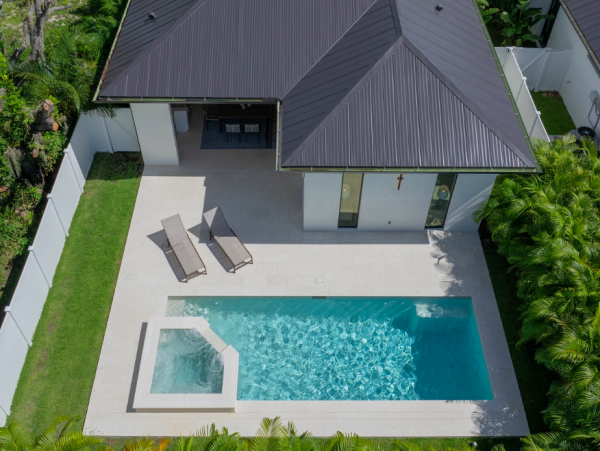 Coastal Elegance Meets Modern Comfort - Stunning Beach House with Pool in Naples