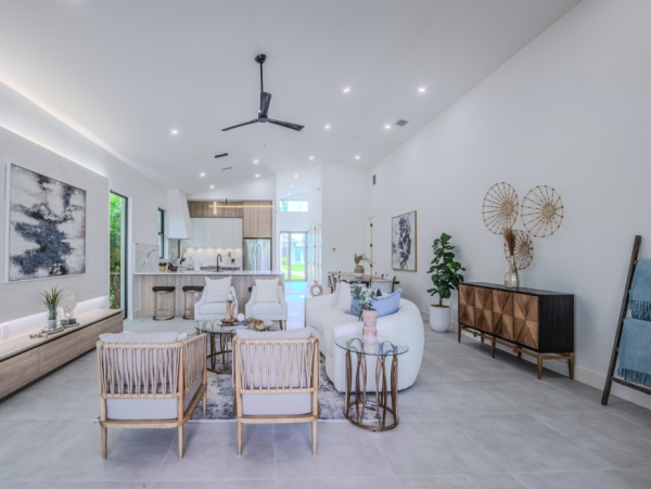 Coastal Elegance Meets Modern Comfort - Stunning Beach House with Pool in Naples