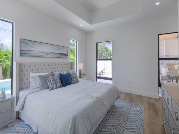 Coastal Elegance Meets Modern Comfort - Stunning Beach House with Pool in Naples