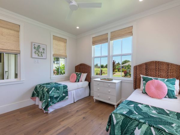 South Shore Luxury Plantation Home Kauai Stroll to Poipu Beach