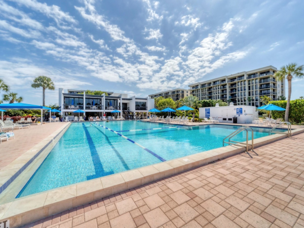 Longboat Key Vacation Rental - Florida Beachfront Condo with Pool & Tennis