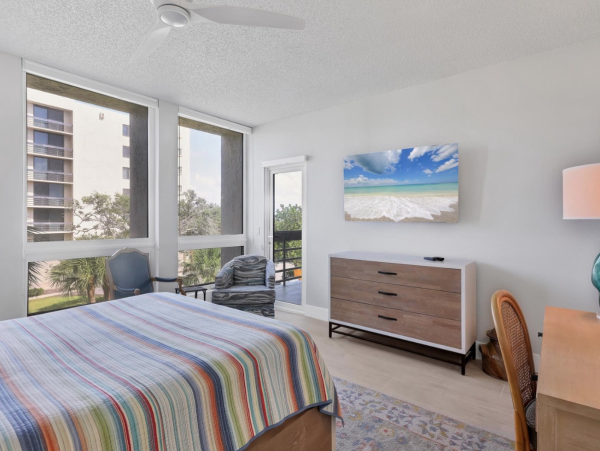 Longboat Key Vacation Rental - Florida Beachfront Condo with Pool & Tennis