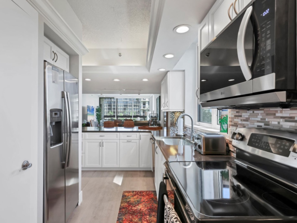 Longboat Key Vacation Rental - Florida Beachfront Condo with Pool & Tennis
