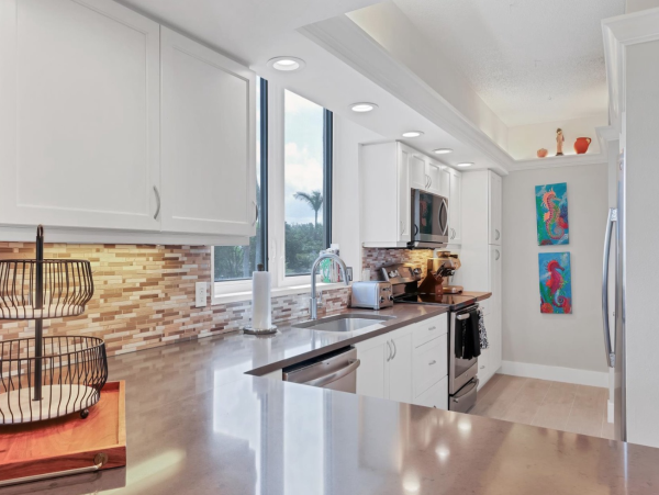 Longboat Key Vacation Rental - Florida Beachfront Condo with Pool & Tennis