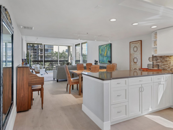 Longboat Key Vacation Rental - Florida Beachfront Condo with Pool & Tennis
