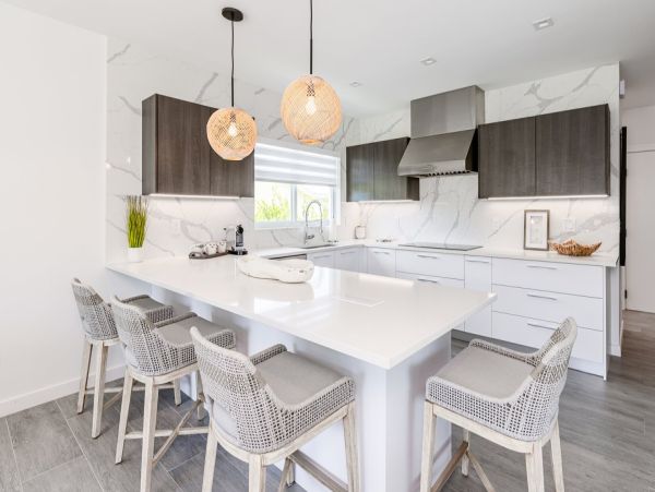 Stylish Four Bedroom Marco Island Pool Home
