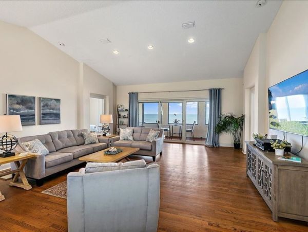 Luxury Oceanfront Vacation Rental in Ponte Vedra Beach 4-Bedroom Family Beach House Near St. Augustine